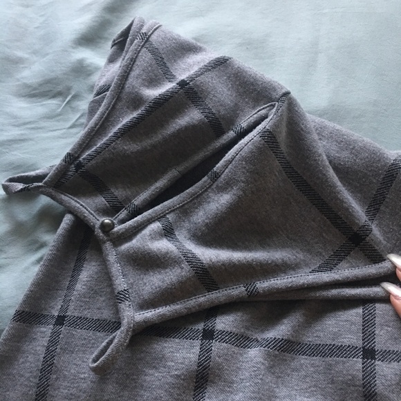 Elegant dress grey w/ plaid detailing ASYMMETRICAL - Picture 5 of 6